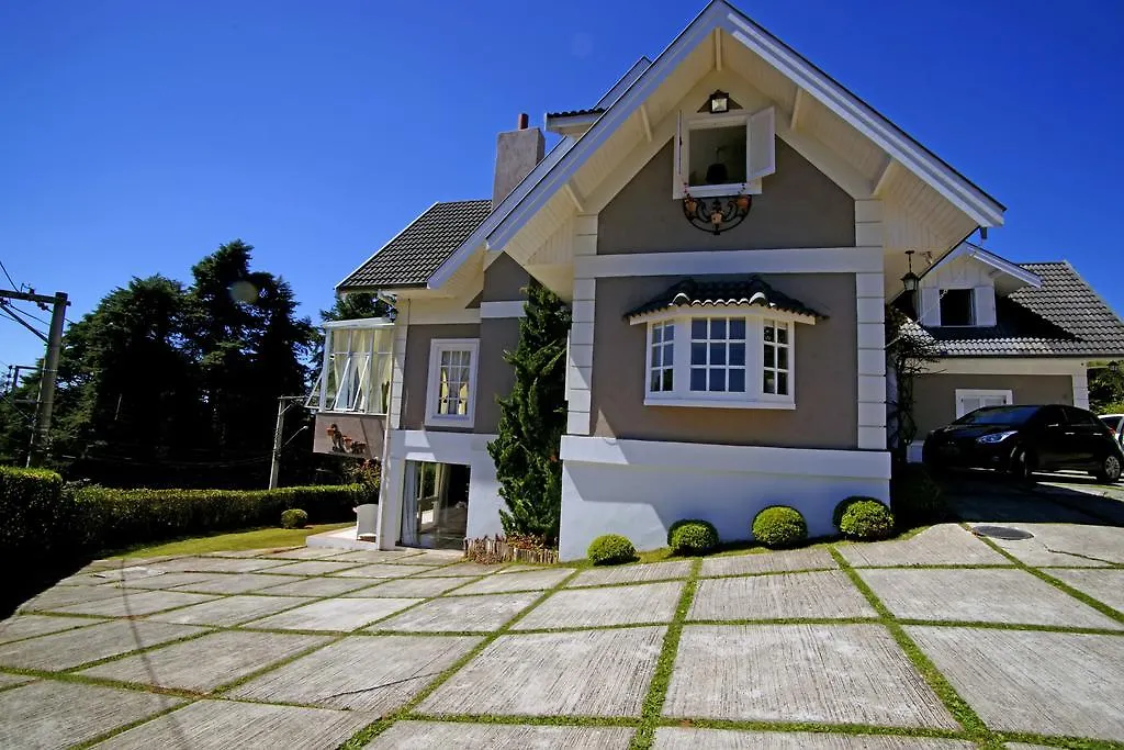 Guest house Vila De Charme Suites Campos do Jordao